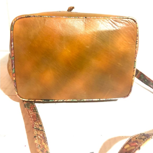 Handmade leather print crossbody bucket  Handbag - Picture 5 of 7